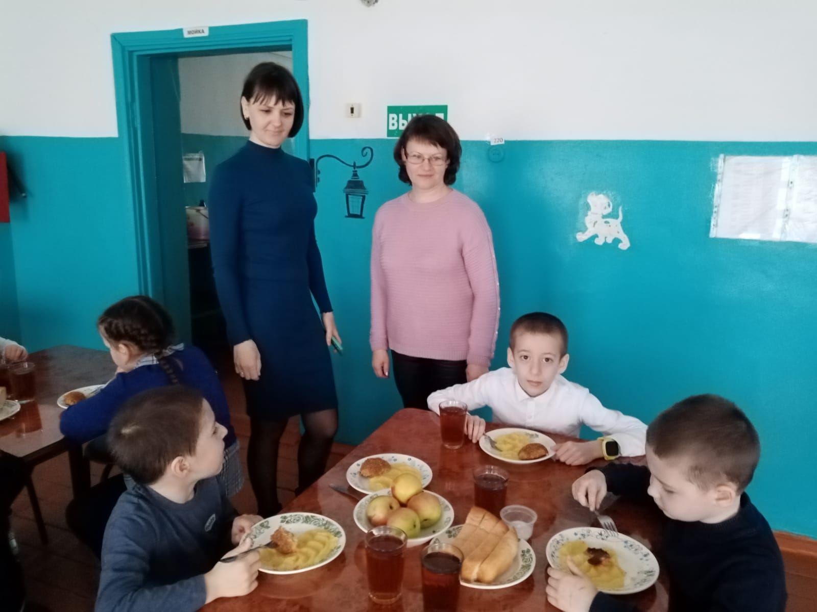 Результаты   родительского контроля за организацией горячего питания учащихся начальных классов за 17.03.2023 года.